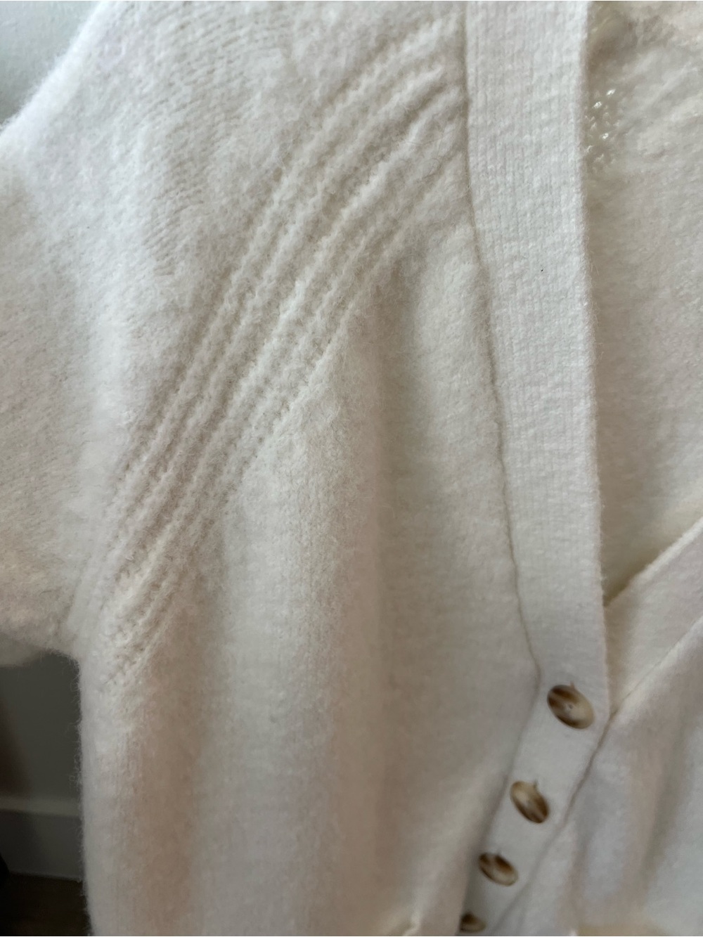 Abercrombie & Fitch Ivory V-Neck Button Pocket Cardigan - Picture 2 of 3